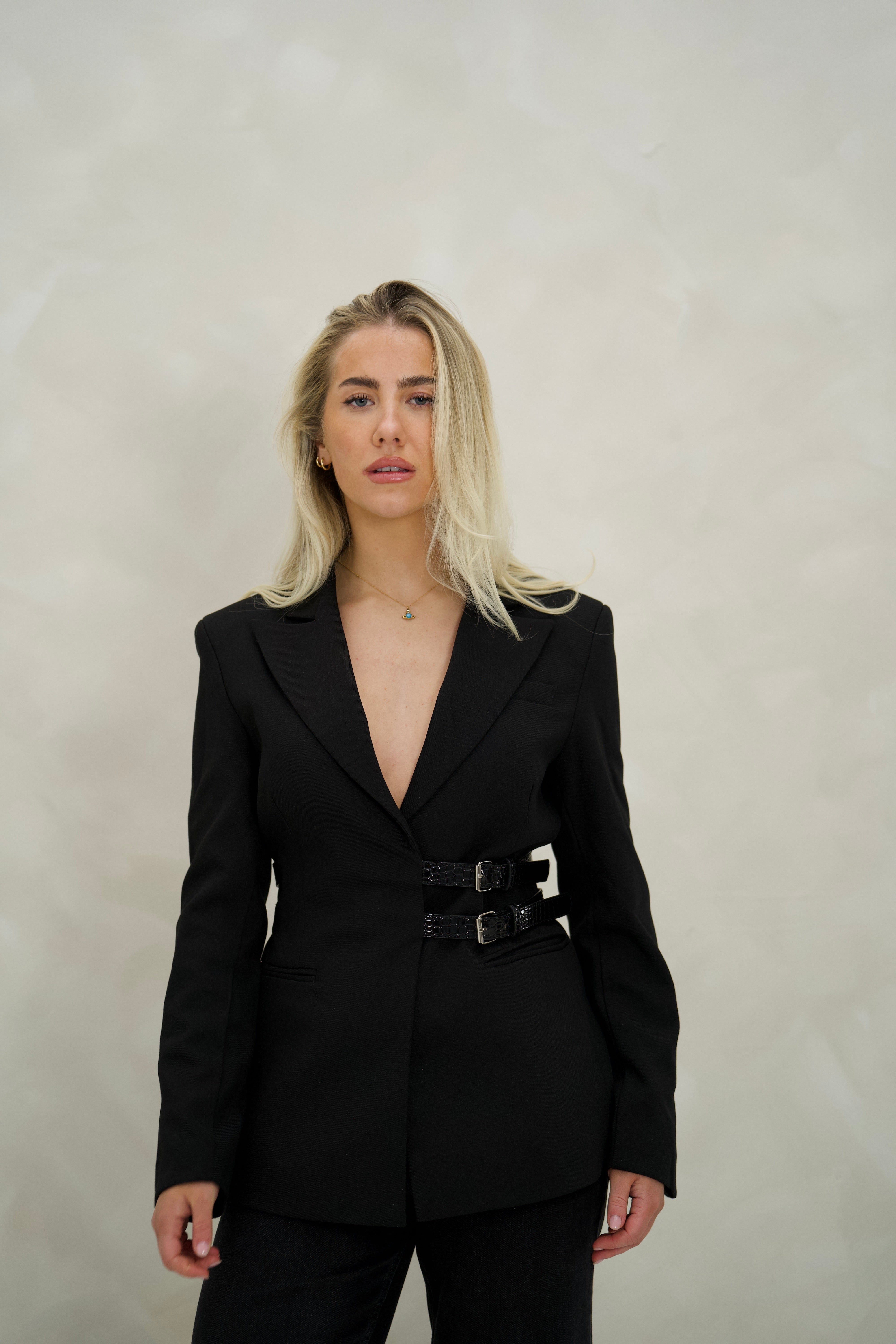 Belted Blazer 1.0